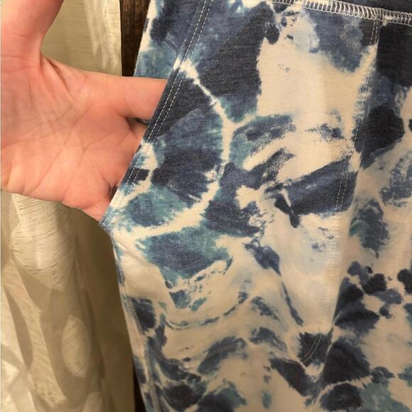 Old Navy Tie Dyed Joggers - Picture 4 of 6